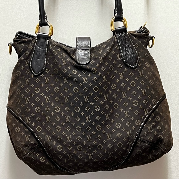 Louis Vuitton Handbags - Louis Vuitton shoulder bag.